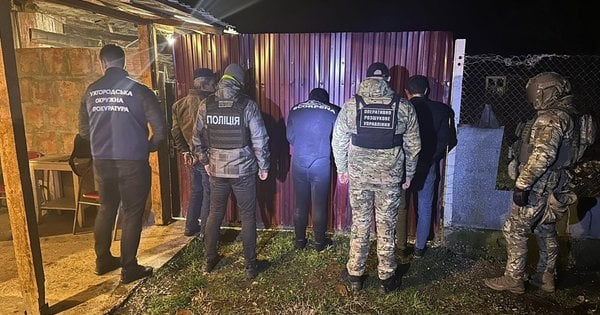Закарпатець отримав 7 років тюрми за переправлення ухилянта на гумовій камері через Тису