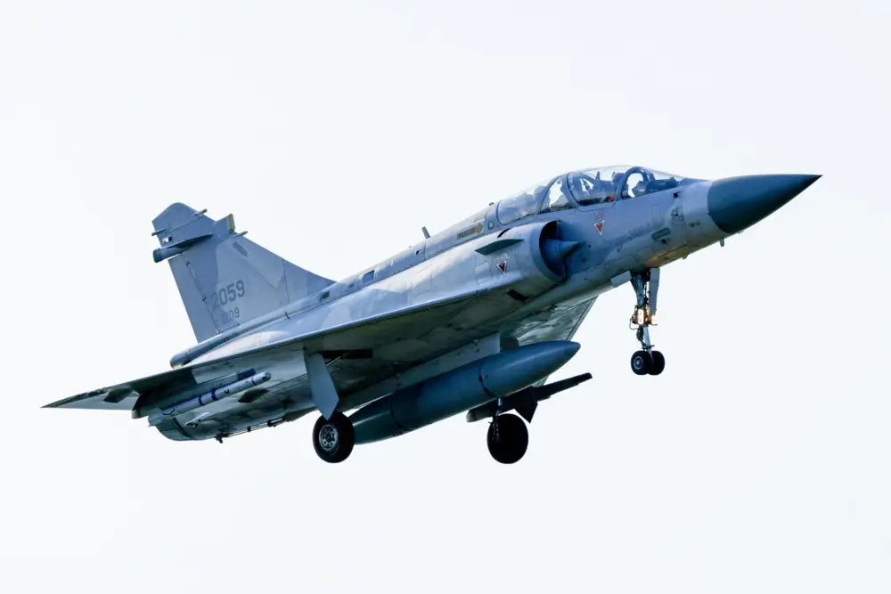 ГБР ведет расследование падения Mirage-2000 на Волыни – фото с места инцидента