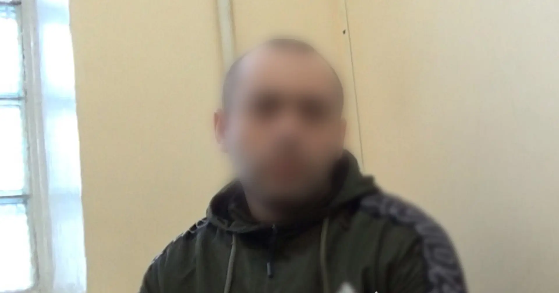 У Києві судили 39-річного чоловіка, який схилив підлітку до інтимних стосунків і життя разом