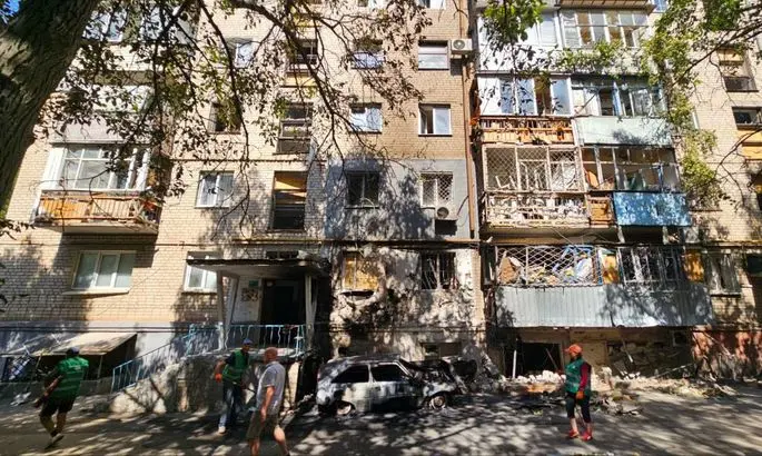 Армия РФ днем ​​ударила по Херсону. В результате погибла женщина