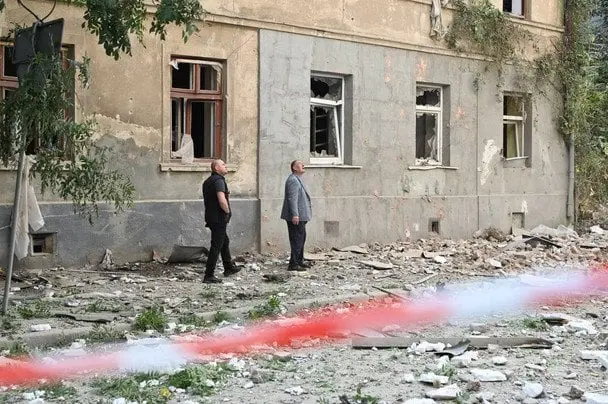 У Львові пошкоджено 26 будинків: нові деталі про наслідки атаки з фото