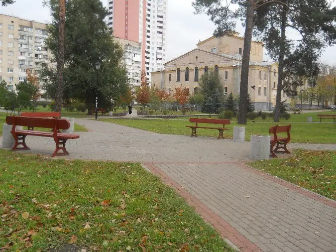 Парк біля будинку культури ДВРЗ відремонтують за 7,79 млн гривень