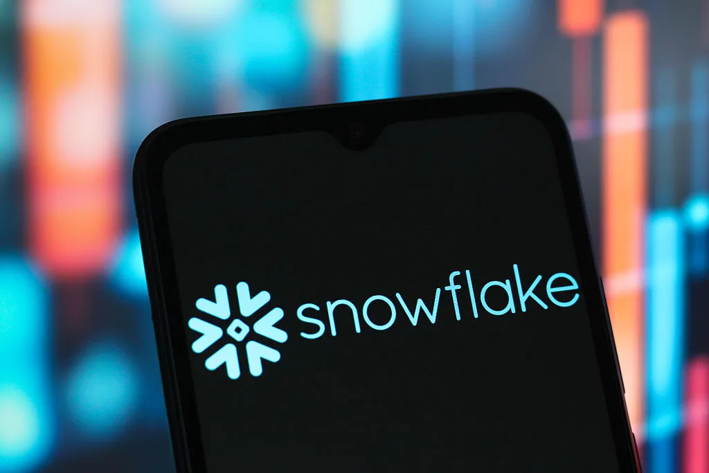 Snowflake придбає Crunchy Data, що займається базами даних