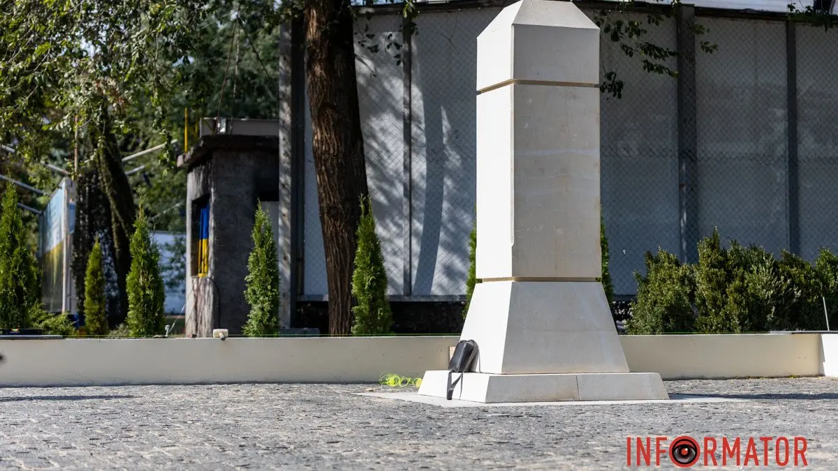 У Дніпрі поблизу історичного музею встановлюють пам’ятник: кому він присвячений