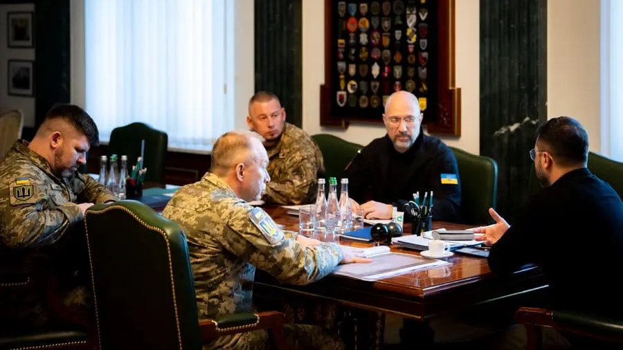 Сирський доповів Зеленському про дрони, що могли залетіти в Україну з Угорщини