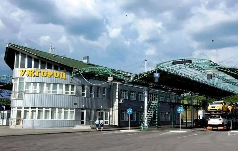 Митників зобов’яжуть фіксувати перевірки на бодікамери: уряд затвердив нові правила