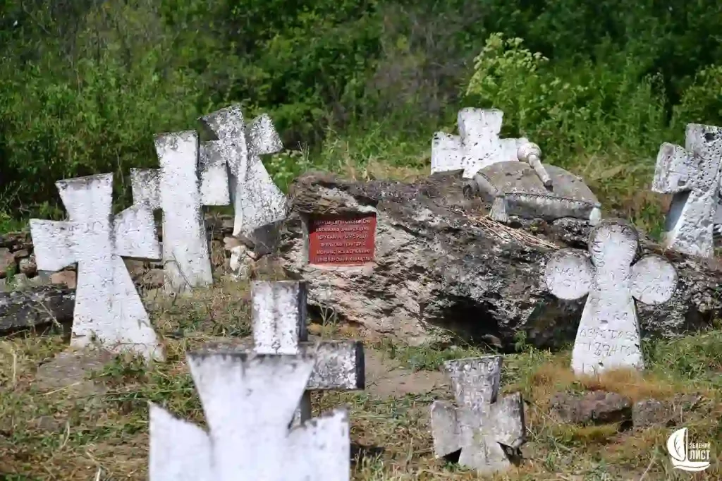 Козацьке кладовище, якому більше 200 років, може зникнути через безглузді причини