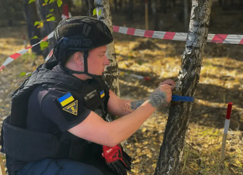 Сапери знешкодили бойову гранату РГД-5, встановлену на розтяжці у Бучанському районі (фото)