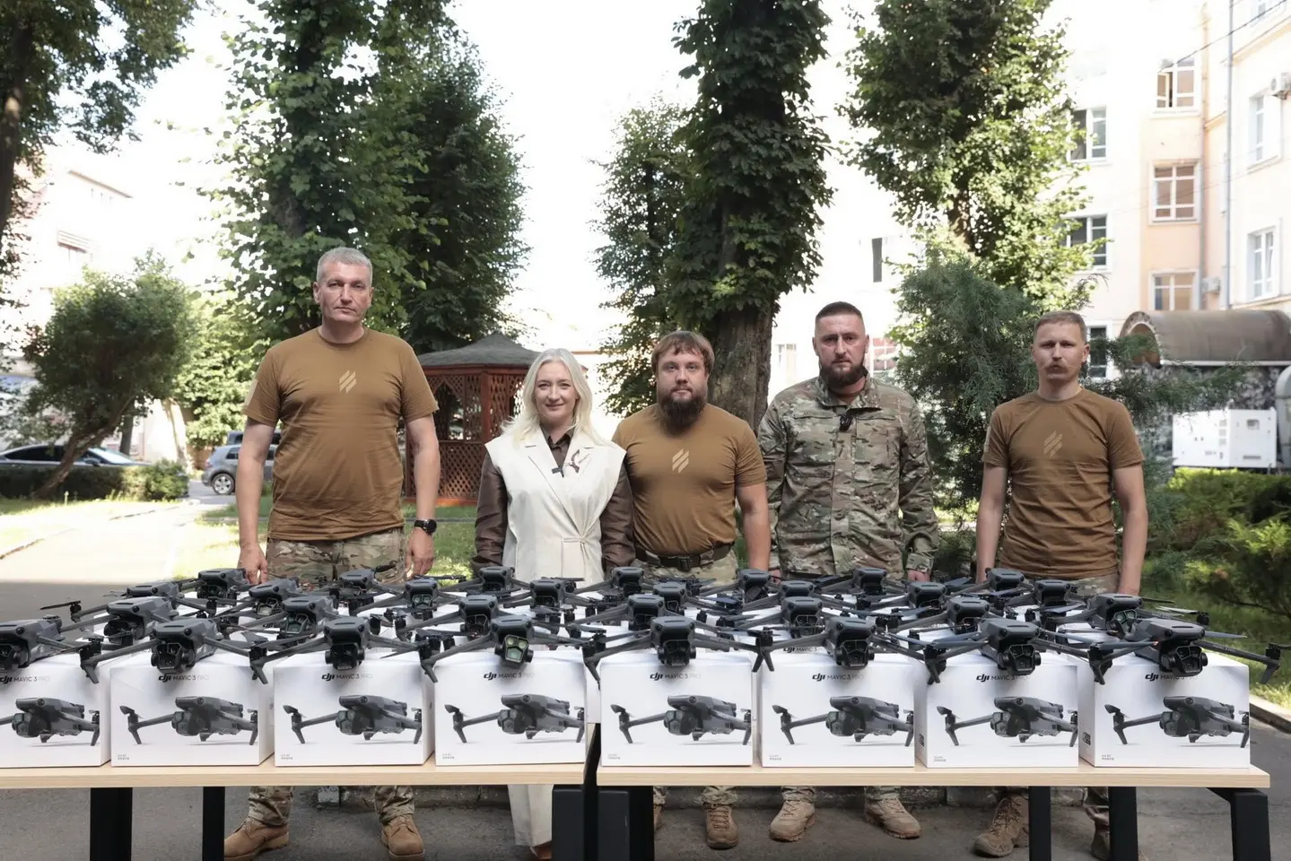 На Вінниччині бійцям Третьої штурмової бригади передали 30 «мавіків»