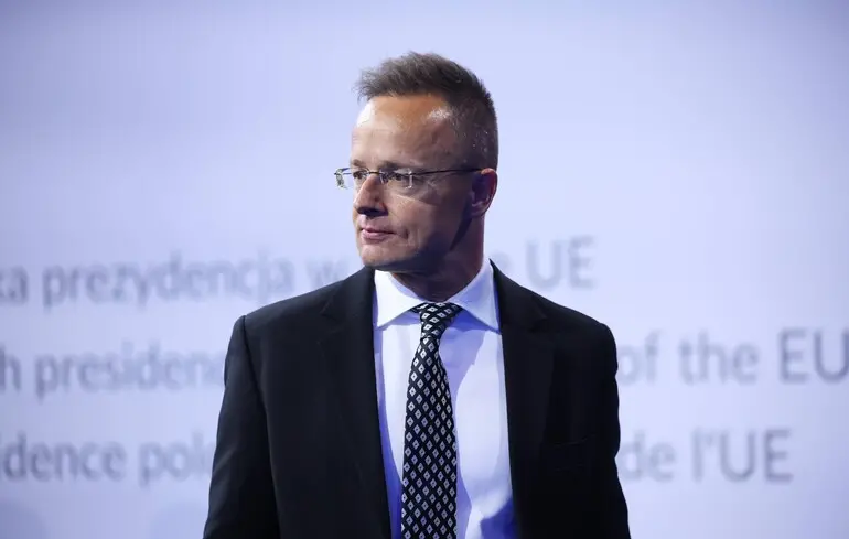 Сійярто відповів на заяву Зеленського про "дивну" позицію Угорщини щодо вступу України в ЄС