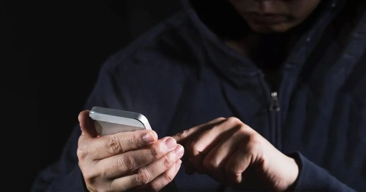 Поліцейські розповіли, як шахраї дурять людей в Харківській області