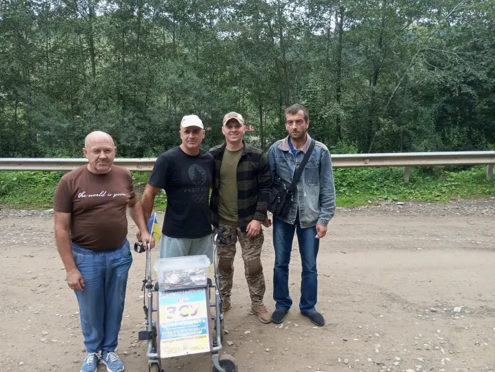 Волонтер Валерій Монарха вирушив у марафон незламності, під час якого збиратиме гроші на ЗСУ