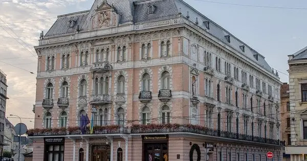 Суд відмовився скасувати 170 тис. грн штрафу для готелю «Жорж» у центрі Львова