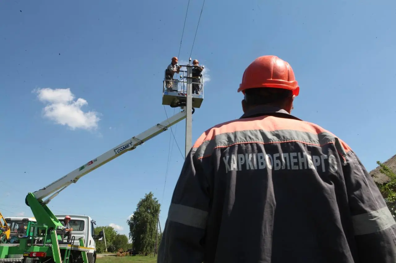 Електропостачання після ударів по області вже відновлюють: коли буде світло