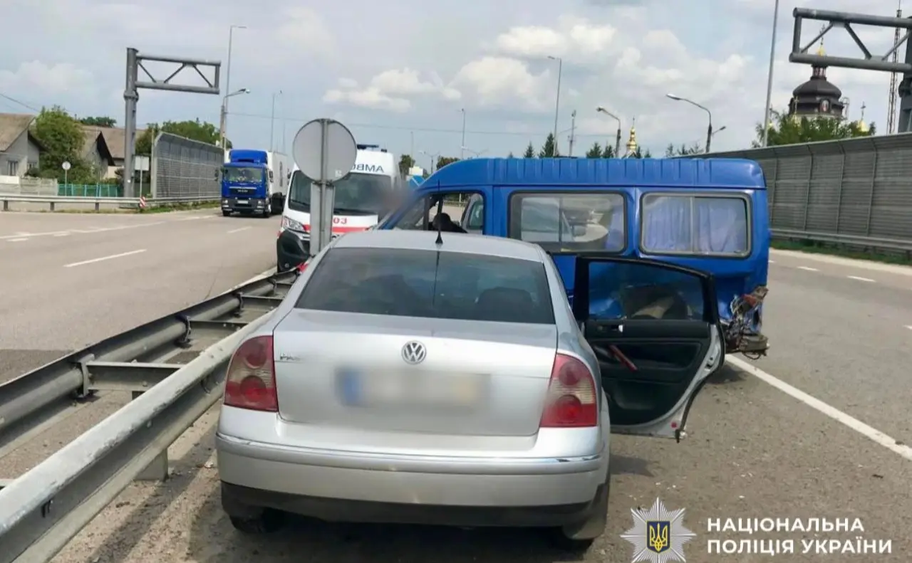 Аварія на трасі Київ–Одеса: постраждав пасажир, поліція розслідує ДТП