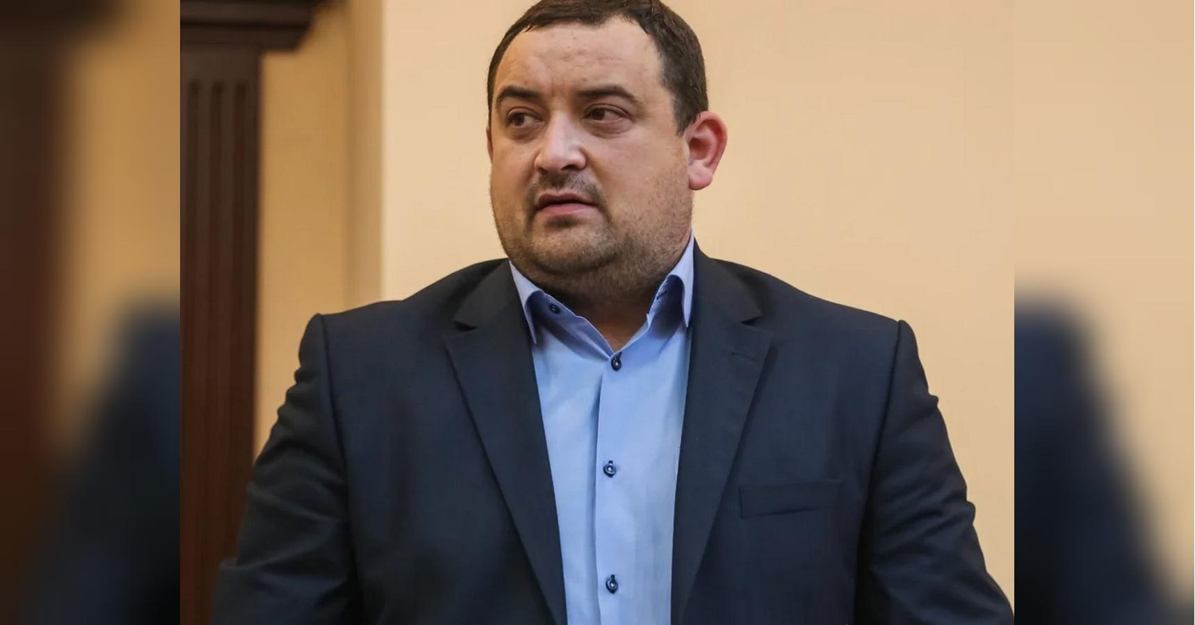 Лобіює інтереси виробників ліків в історії з маркетинговими договорами: ЗМІ про ініціативи депутата Кузьміних