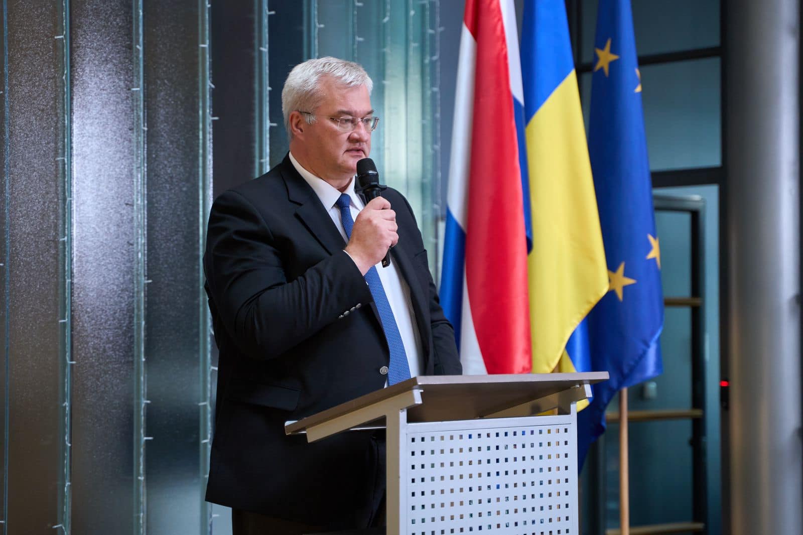 Сибига: Украина работает над встречей Зеленского с Путиным и надеется на содействие Трампа
