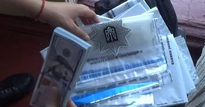 В Одесі судитимуть зловмисника за обіцянку іноземцю посвідки на проживання за шість тисяч доларів