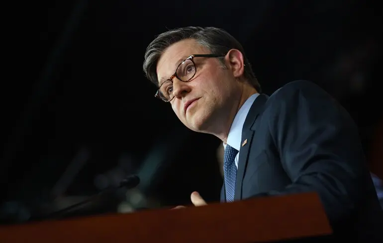 Спікер Палати представників США Майк Джонсон підтримує нові санкції проти РФ