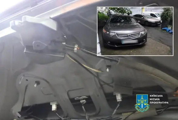 У центрі Києва з авто обмінника викрали 15 мільйонів гривень