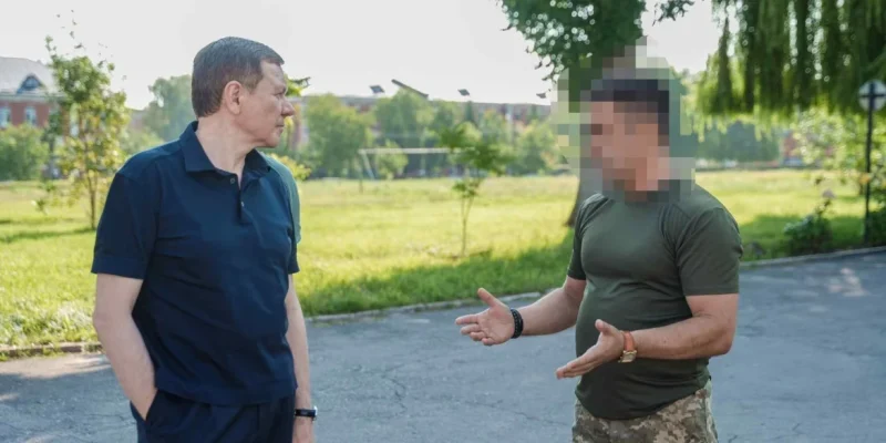 Вінницька громада передала автобус для однієї з військових частин
