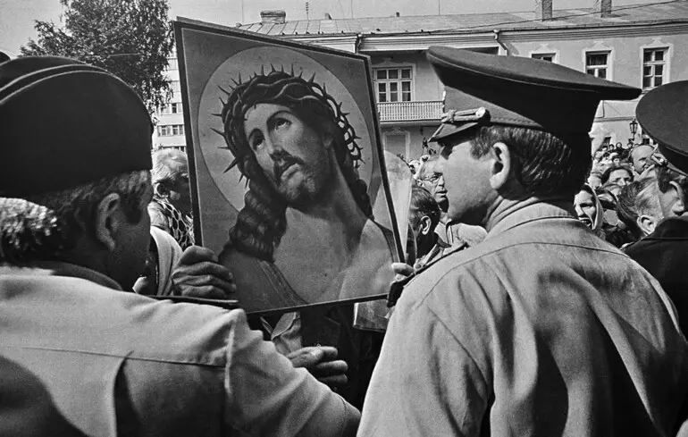 У Києві відкрили фотовиставку Олександра Глядєлова «І побачив я»