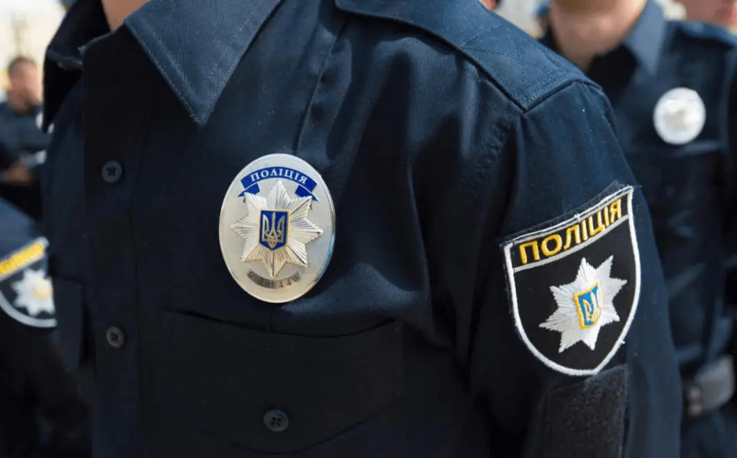 Киянина підозрюють у крадіжці телефону у дитини