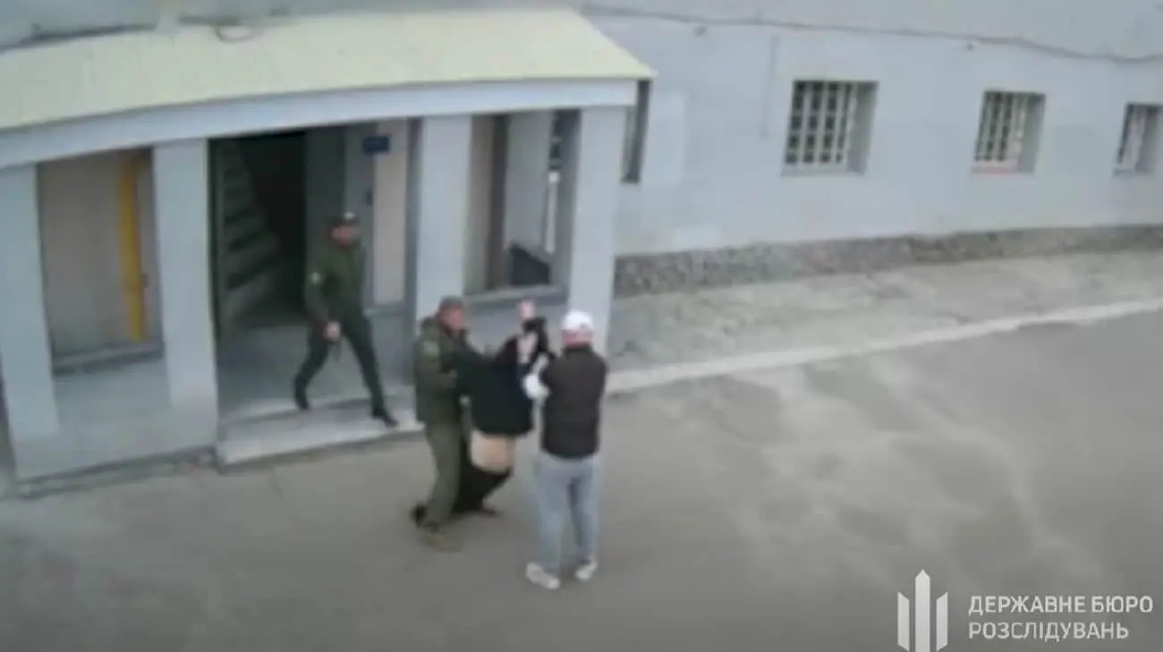 ДБР: Працівники Харківського СІЗО залишили затриманого помирати у камері 