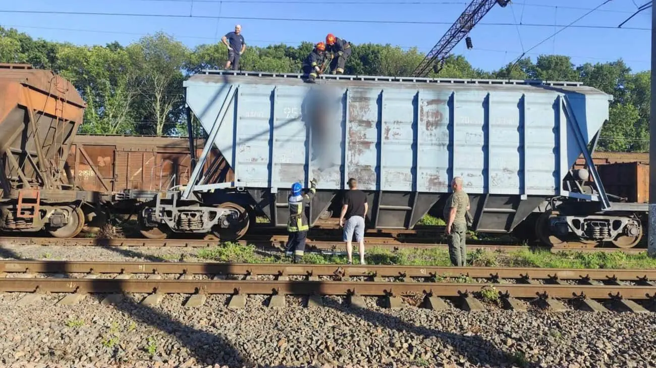 У Ніжині загинув підліток від ураження струмом на залізничному вокзалі, дівчина в реанімації