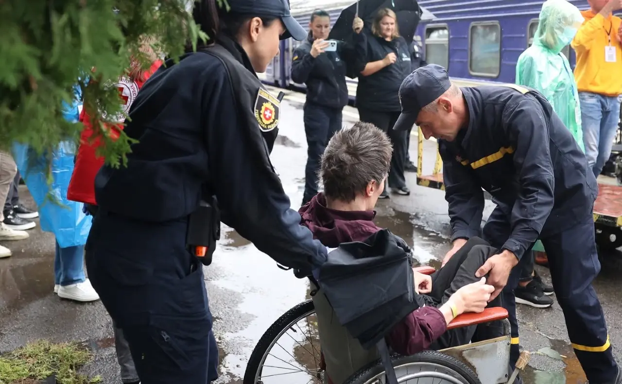 На Рівненщину прибув 18-й евакуаційний потяг із Донеччини