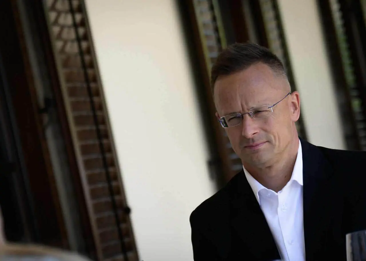 Сійярто анонсував відновлення "у тестовому режимі" поставок через "Дружбу"