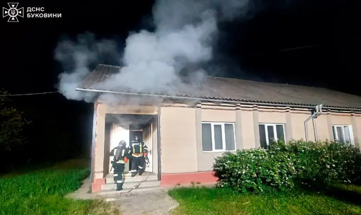Пожежі у Чернівецькій області: рятувальники ліквідували 3 загорання