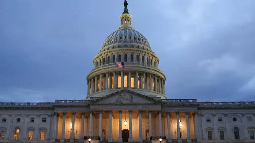 У Конгресі просять Трампа про екстрений брифінг щодо призупинення допомоги Україні