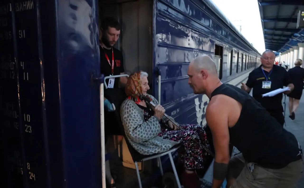 З Донеччини та Дніпропетровщини евакуювали понад 65 тисяч людей, ще понад 230 тисяч залишаються в небезпеці