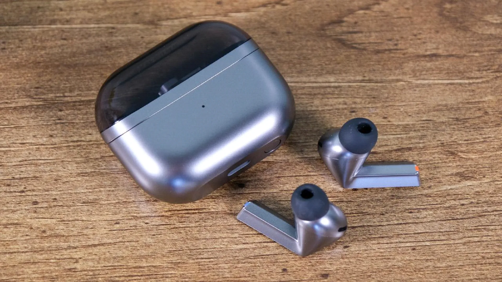 У One UI 8.5 знайшли перші згадки про Galaxy Buds 4 та Buds 4 Pro