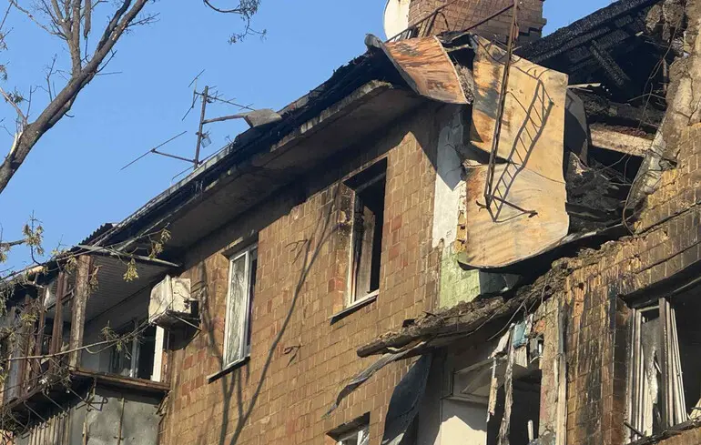 У Києві дрон влучив у квартиру відомого художника