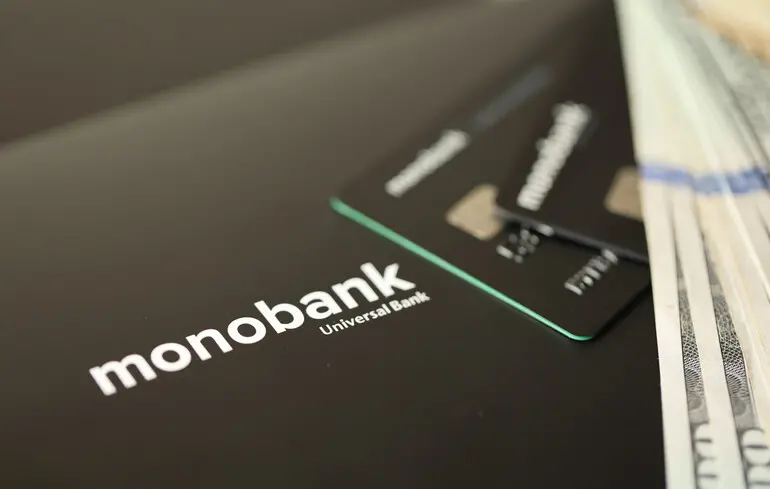 Monobank почав будувати власну мережу платіжних терміналів
