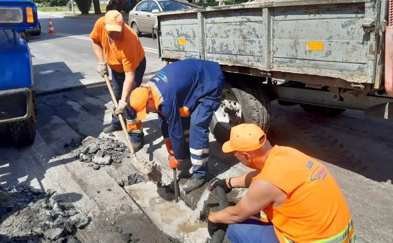 На вулиці у Шевченківському районі відремонтують дощову каналізацію