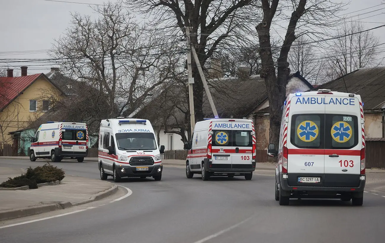 Російський дрон атакував меблевий магазин у Харкові, є постраждалі