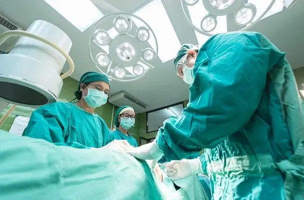 У живого чоловіка ледь не вирізали органи для посмертного донорства: деталі історії