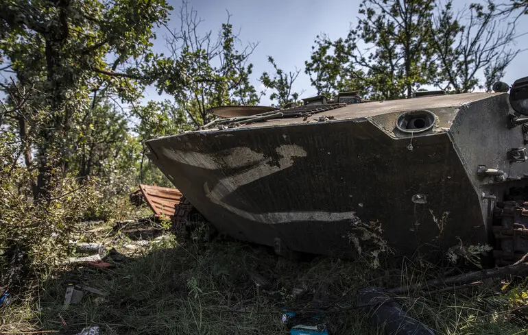 Russian Forces Advance in Eastern Ukraine, Capture Villages