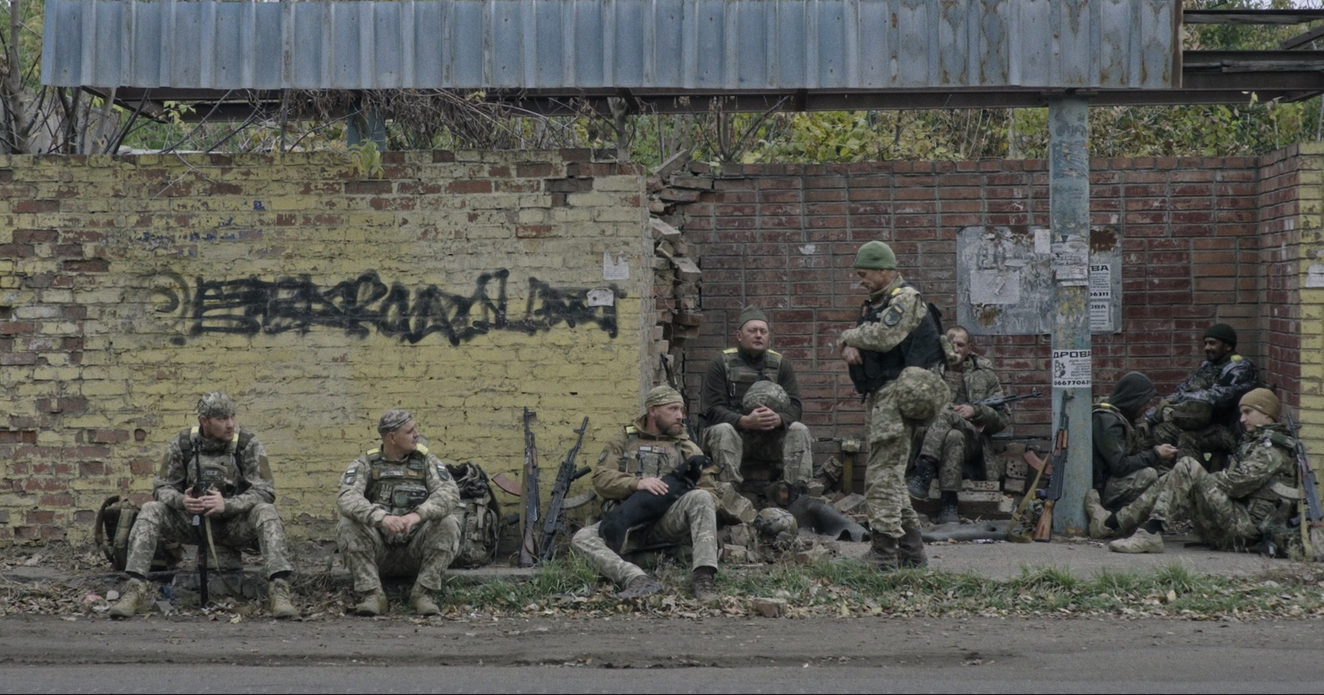 У Каннах спостерігають за людиною, яка бере до рук зброю. Рецензія на український фільм Militantropos