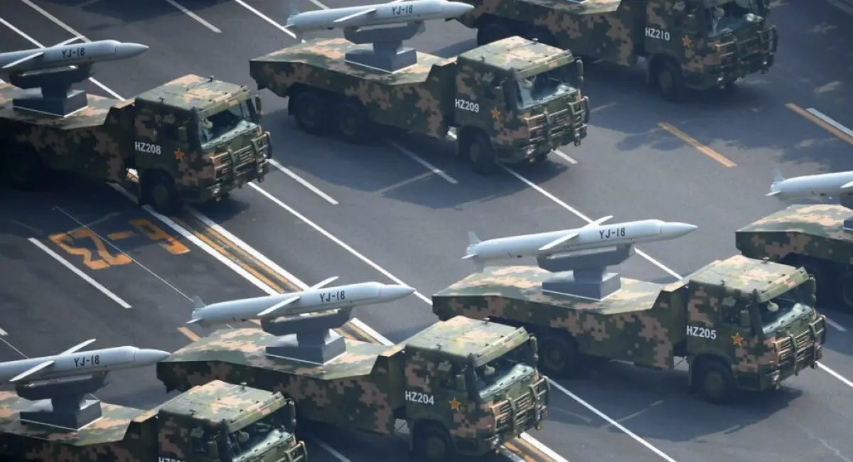 WSJ: Китай может атаковать авиацию США контейнерными ракетами по сценарию "Паутины"