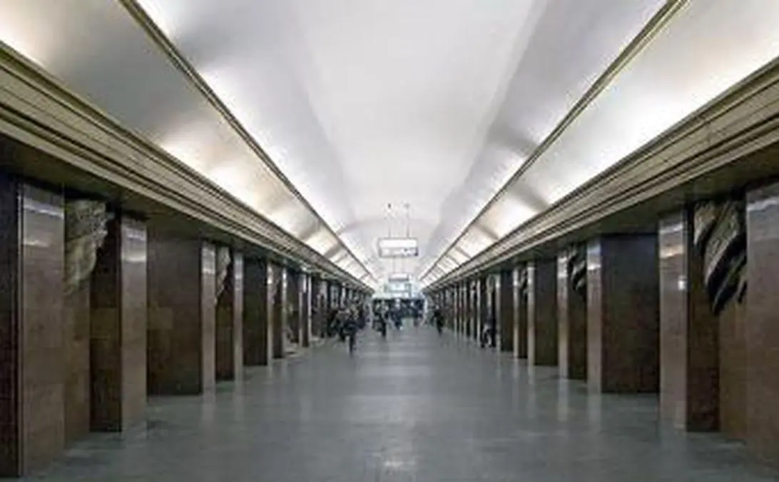 Станцію метро «Театральна» відкрили для пасажирів
