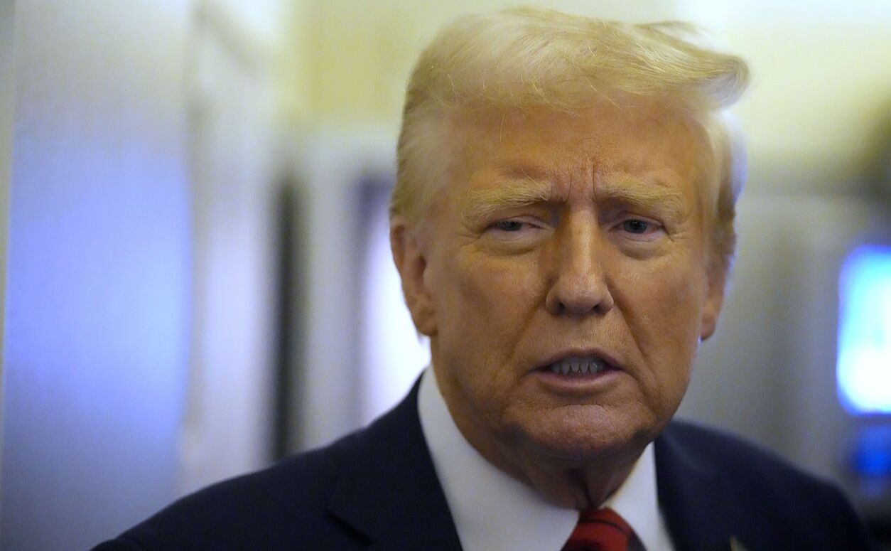«Він абсолютно збожеволів!», — Трамп відреагував на атаки рф по Україні. ВІДЕО