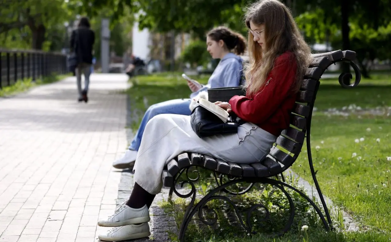 Погода в Києві 21 червня: прохолода, вітер і короткочасні дощі