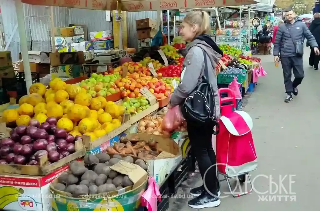 Привоз після потопу: які ціни, про що говорять одесити