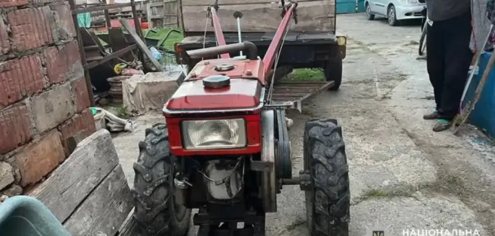 Перекинувся з мотоблоку: на Буковині травмувався 68-річний чоловік