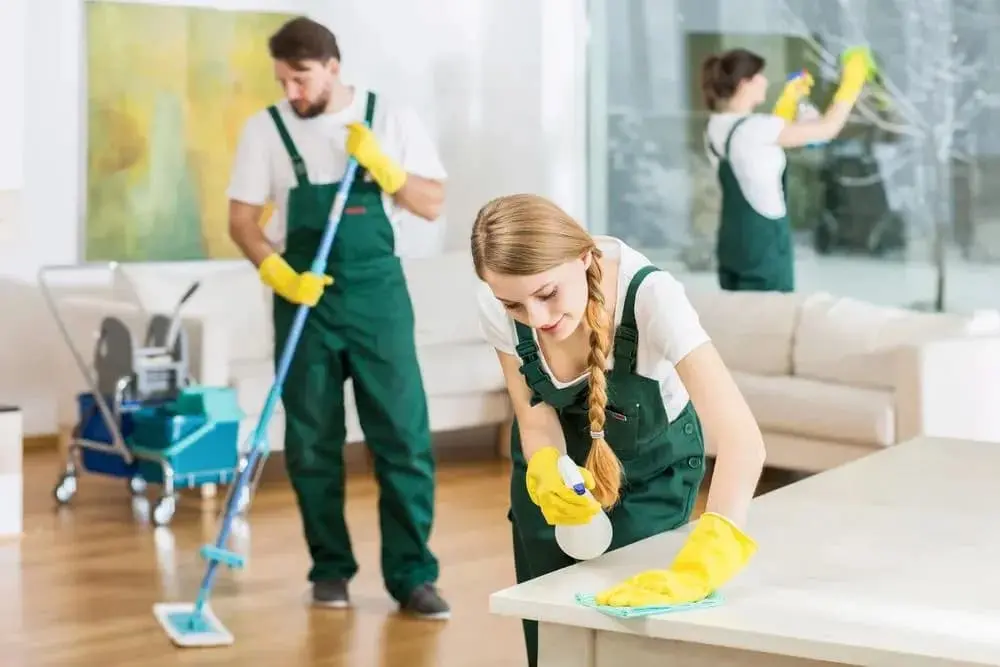 Прибирання Квартир у Києві: Професійна Допомога Clean-Home