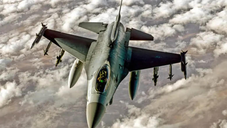 Міністр оборони Румунії розповів, чому F-16 не збили російський дрон